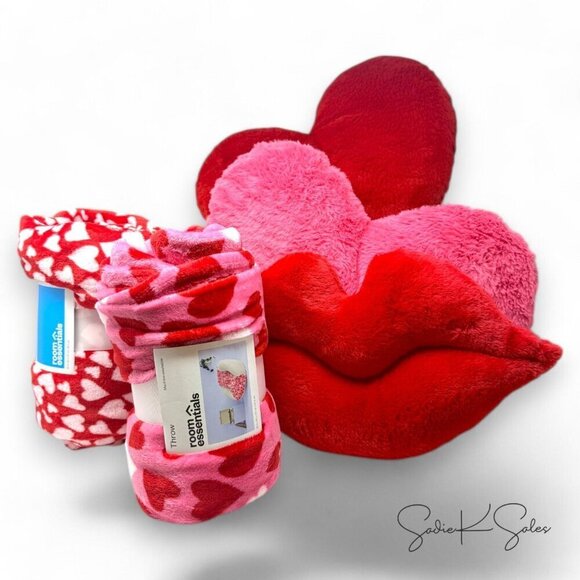 Target Room Essentials Plush Lip Shaped Toss Throw Pillow Red - Valentine's Day - Picture 5 of 6